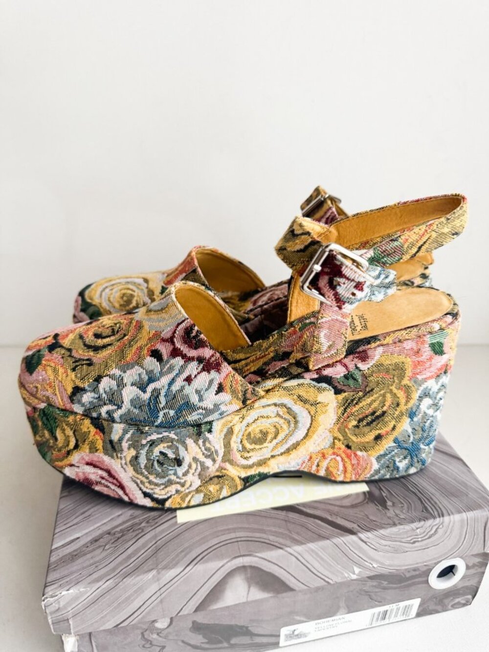 Jeffrey Campbell Floral Tapestry BOHEMIAN Wedge Heels 11 - Picture 2 of 10
